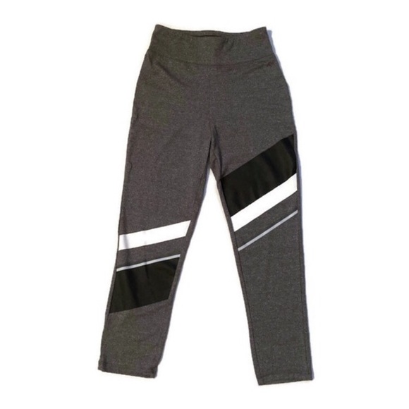 Super Comfy Capri Yoga Leggings - Picture 1 of 12